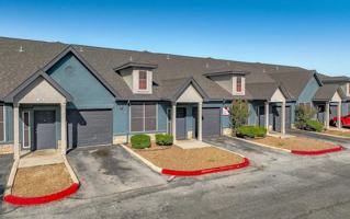 featured image of 4611 East Houston Street