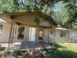 featured image of 917 Mays Rd