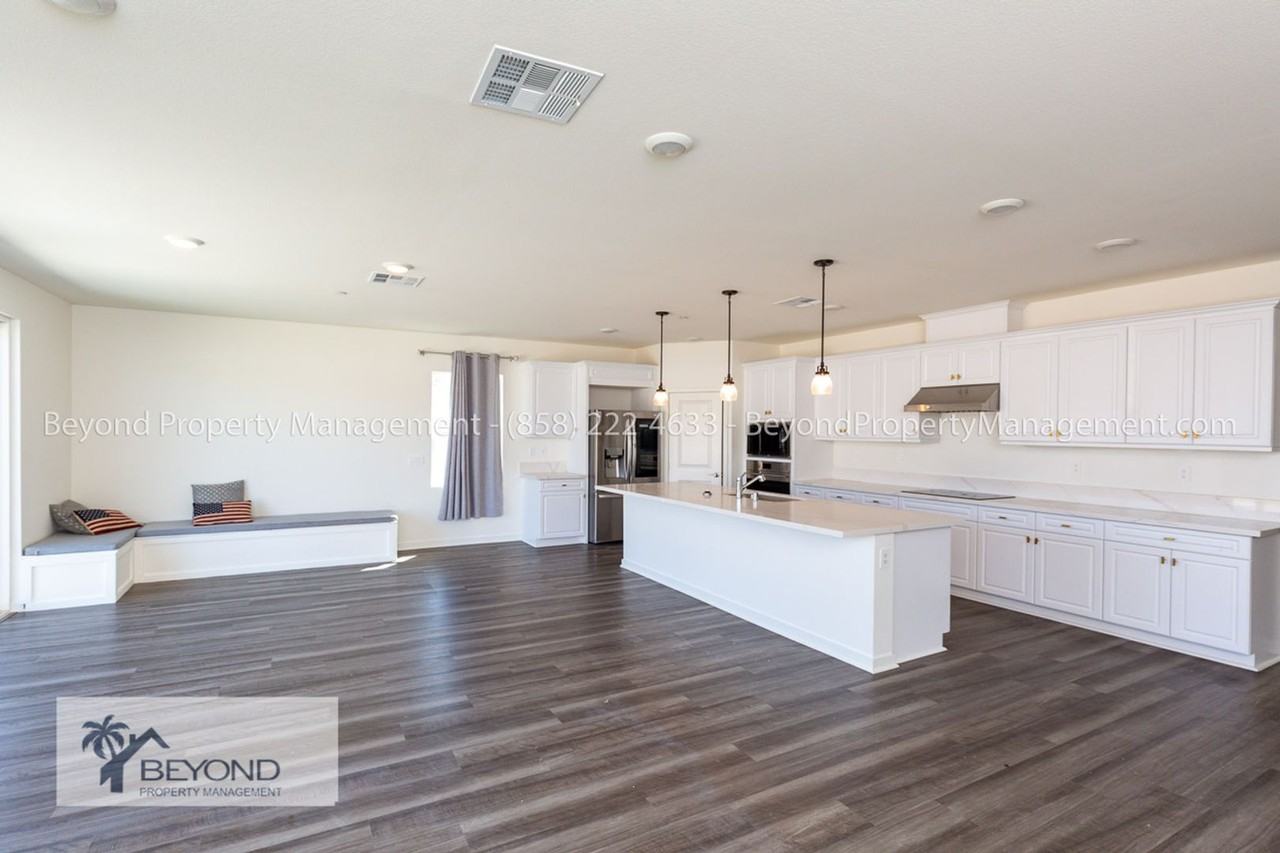 13410 Pasture Ct - Photo 2 of 27