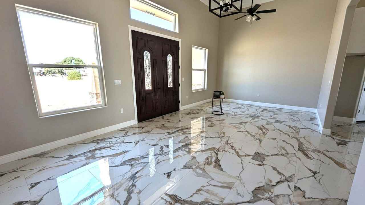 2037 Linda Vista Ave #G - Photo 3 of 17