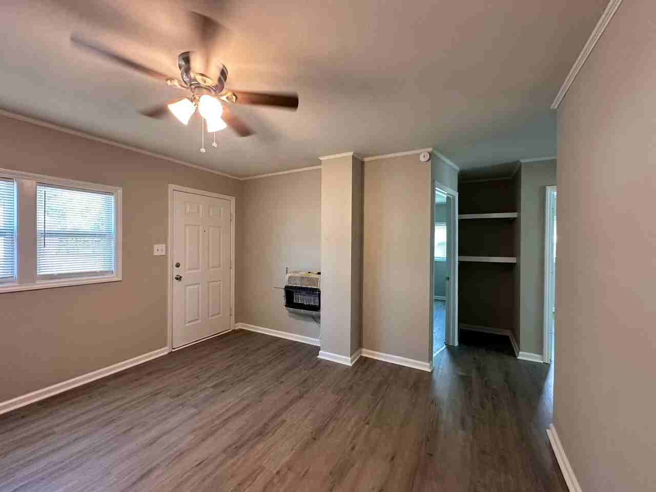 316 Little St - Photo 3 of 8