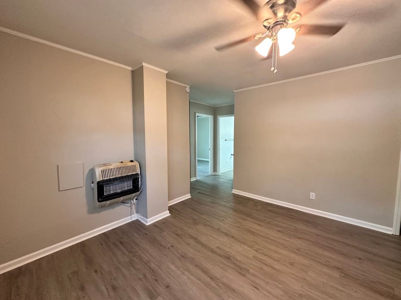 316 Little St - Photo 4 of 8