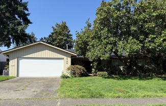 5725 Sw Chestnut Ave - Photo 1 of 1