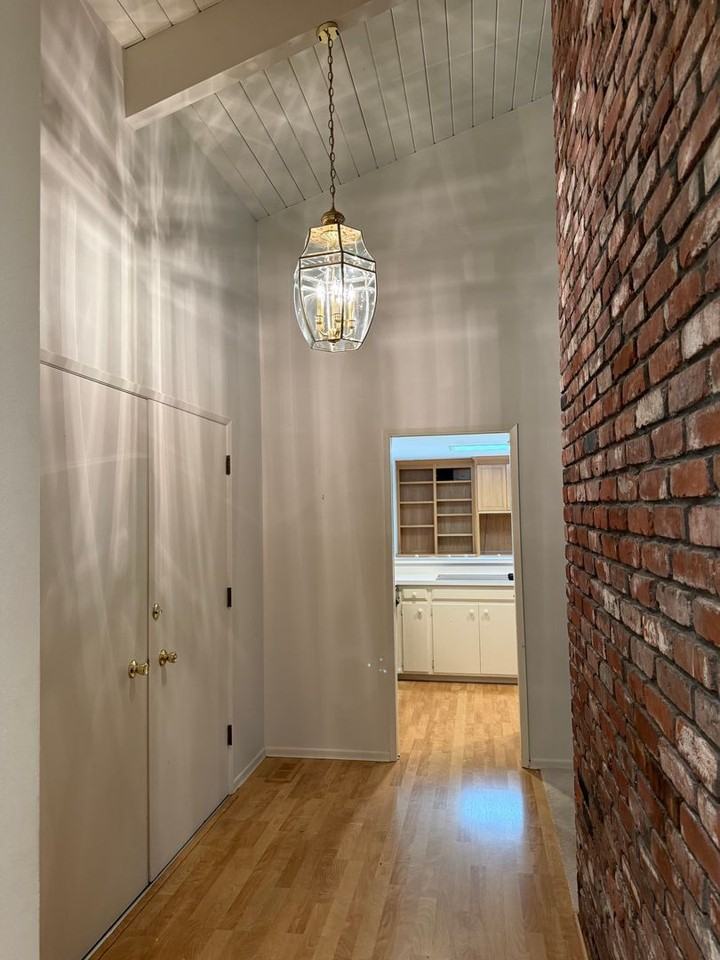 5725 Sw Chestnut Ave - Photo 2 of 27