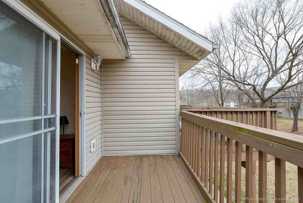 30 Fall Creek Dr #6 - Photo 4 of 7