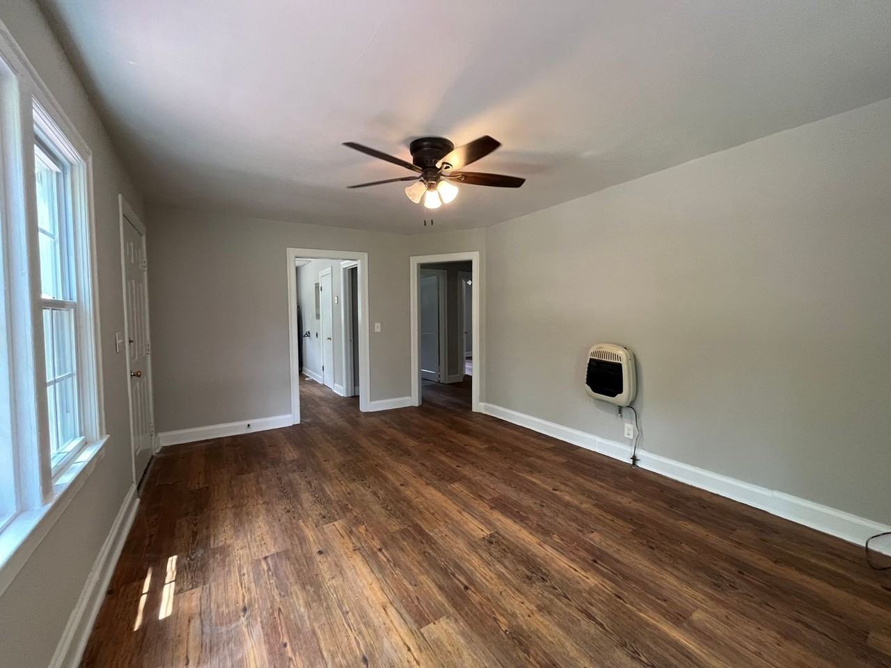 616 South Ave Sw - Photo 4 of 13