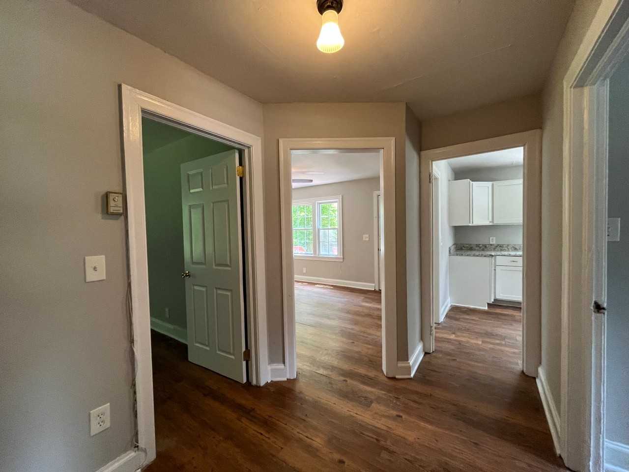 616 South Ave Sw - Photo 7 of 13
