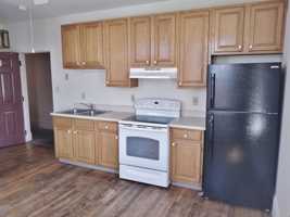 featured image of 6 W Chestnut St