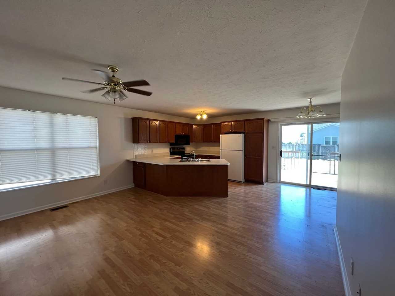 2004 Finch Haven Ln - Photo 3 of 8