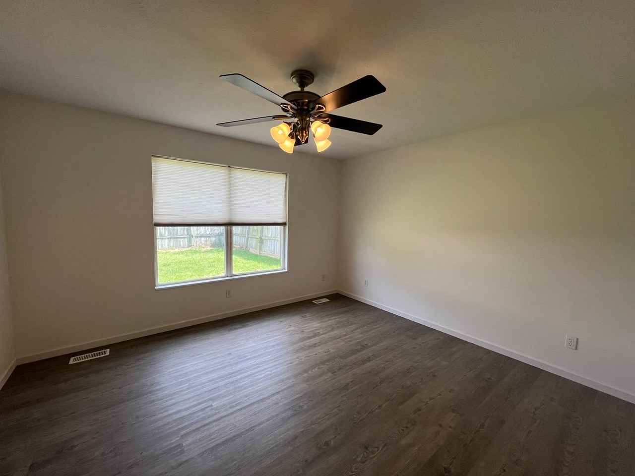 2004 Finch Haven Ln - Photo 6 of 8