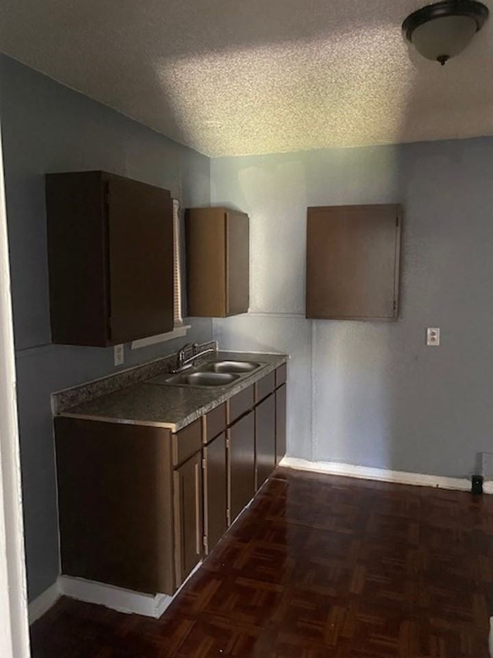 3603 Reese Dr - Photo 2 of 8