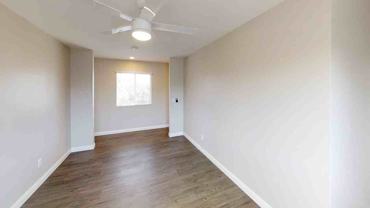 4820 College Ave - Photo 7 of 24