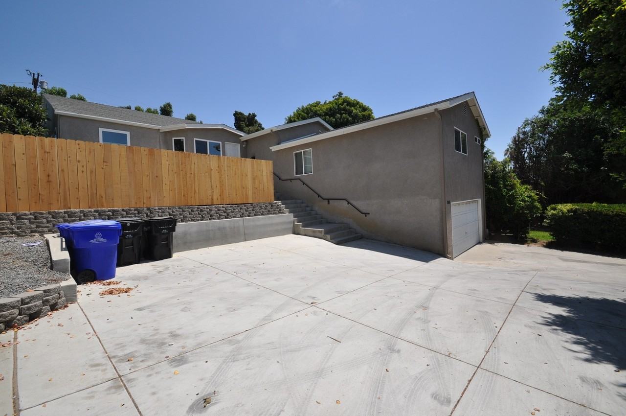 5045 College Avenue - Photo 2 of 21