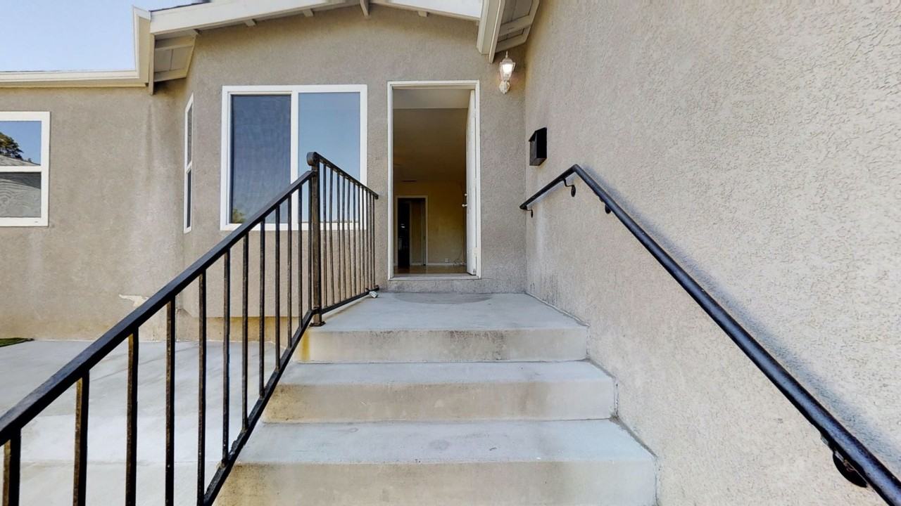 5045 College Avenue - Photo 6 of 21