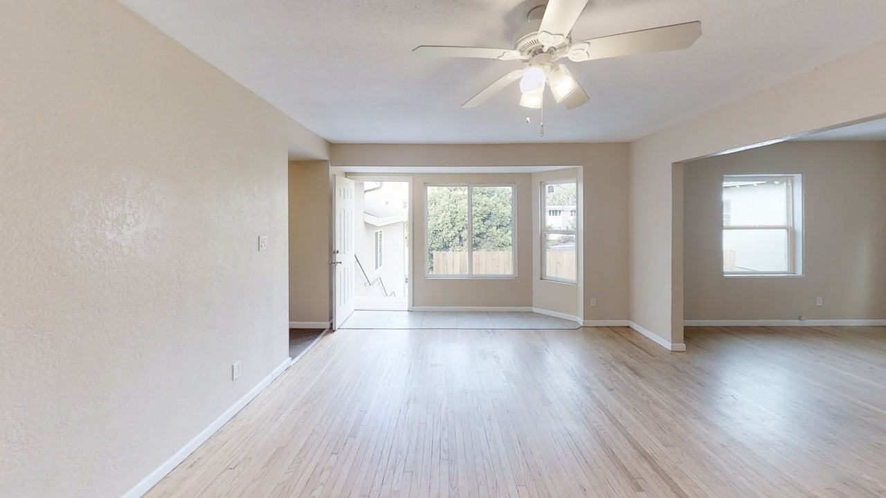 5045 College Avenue - Photo 7 of 21