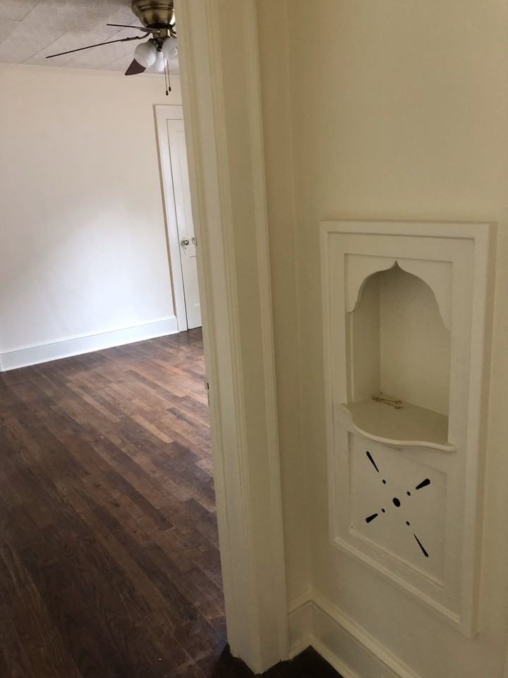 137 Burnett St - Photo 3 of 14