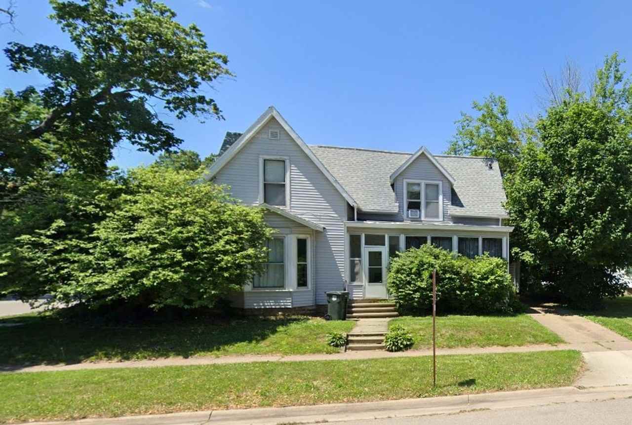 403 W 6th St - Photo 3 of 7