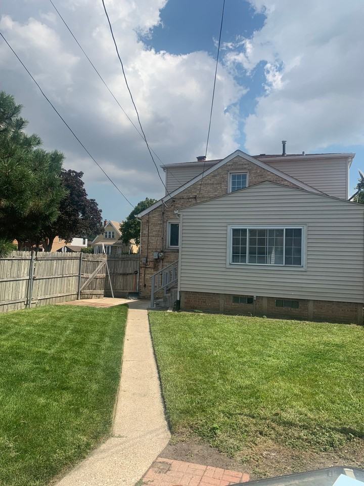 5200 S Monitor - Photo 3 of 4