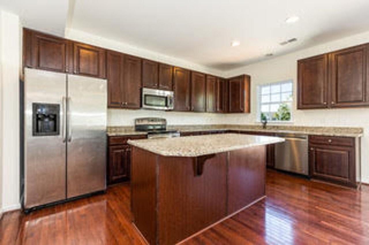429 Scarecrow Ct - Photo 5 of 25
