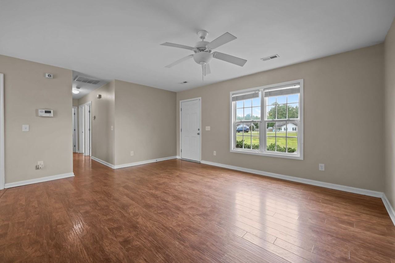 180 Ashbury Park Ln - Photo 2 of 21