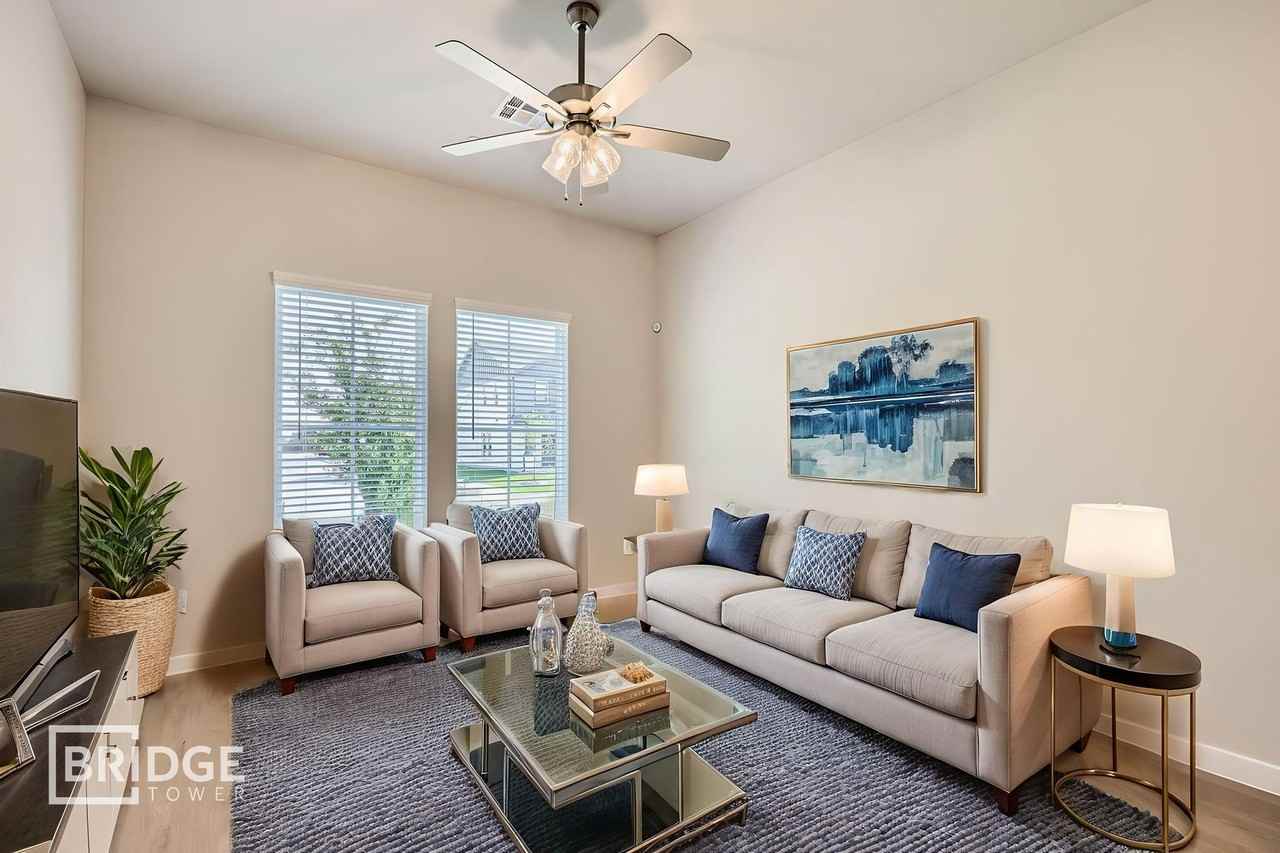 1124 Hudson Way - Photo 3 of 6