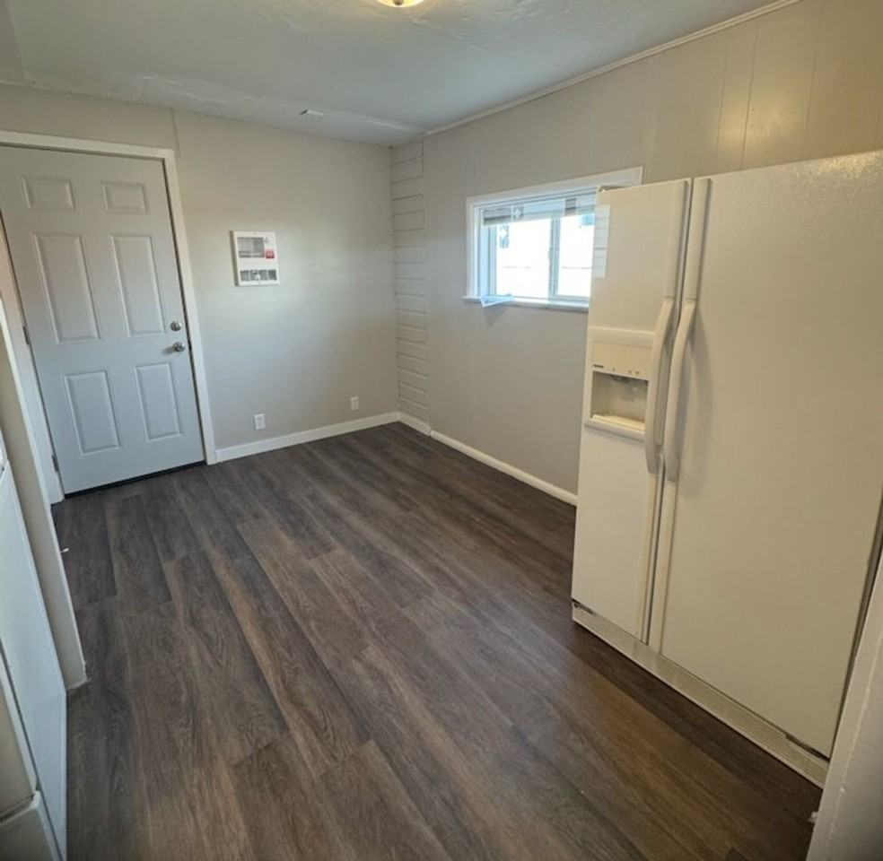 1213 West Pine Street - Photo 2 of 13