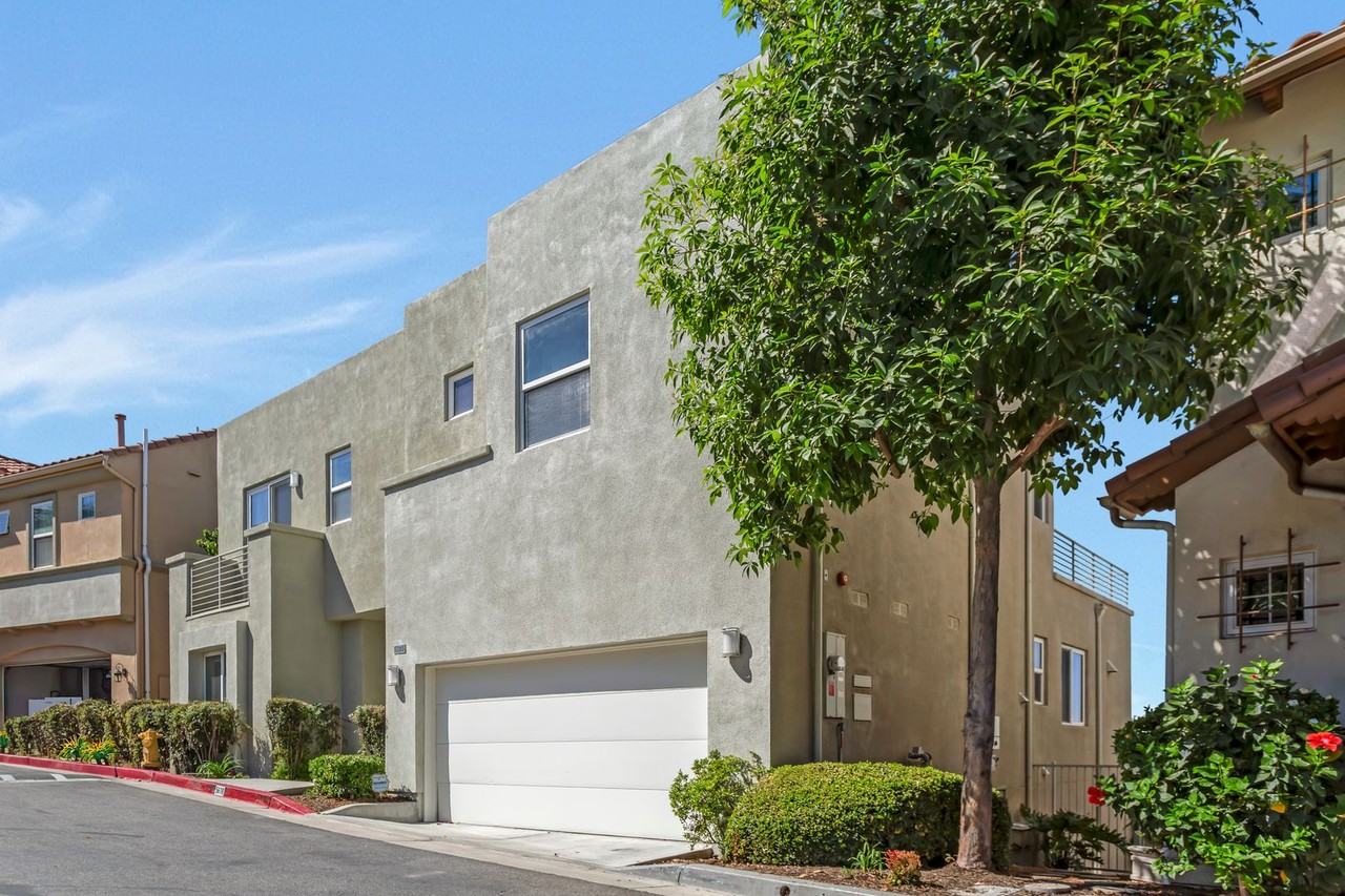 5678 Como Cir - Photo 2 of 44