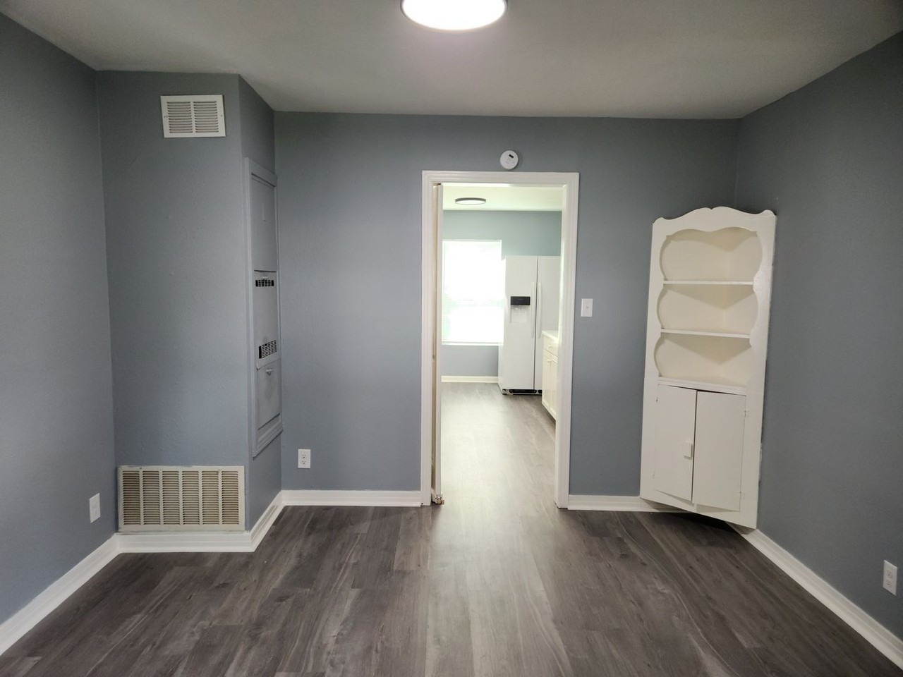 2344 Broadway Dr - Photo 7 of 15