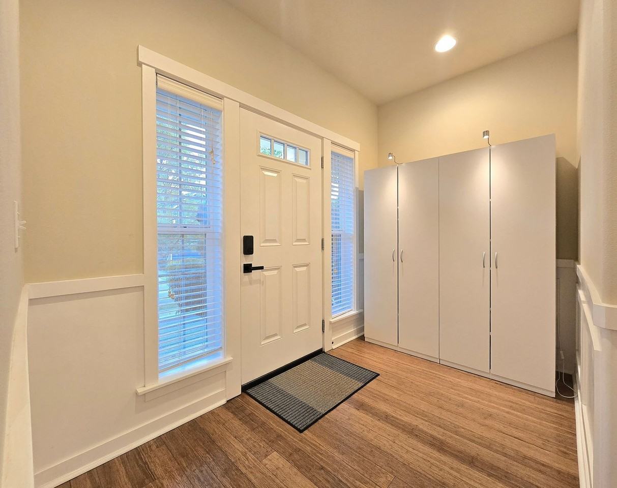 11727 12th St Se - Photo 2 of 32