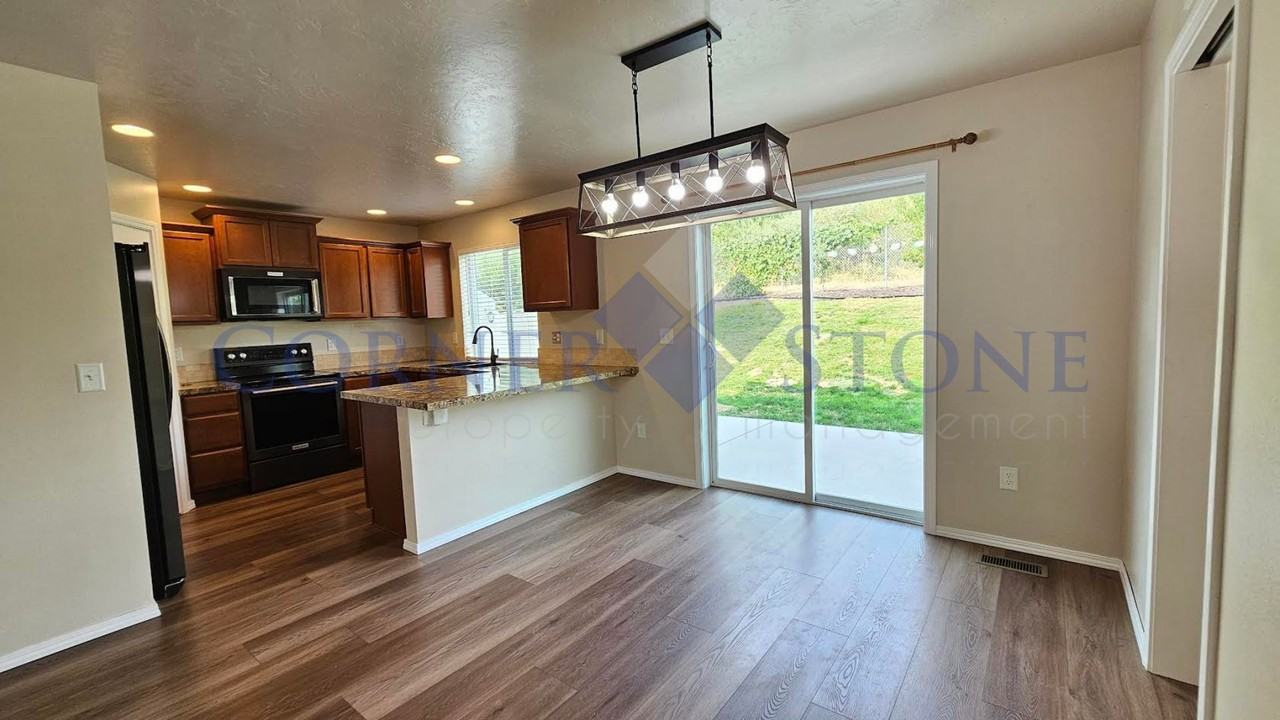 10136 W Wyatt Earp Dr - Photo 3 of 22