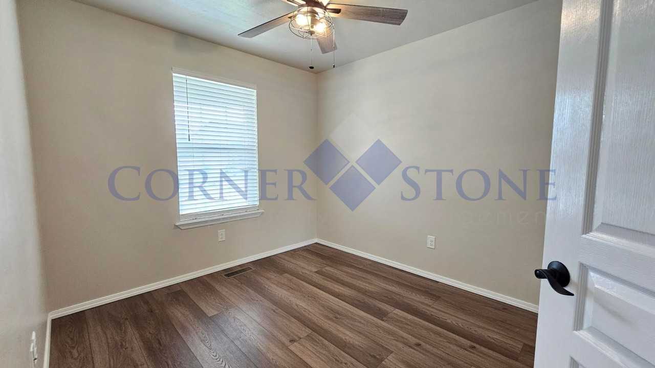 10136 W Wyatt Earp Dr - Photo 7 of 22