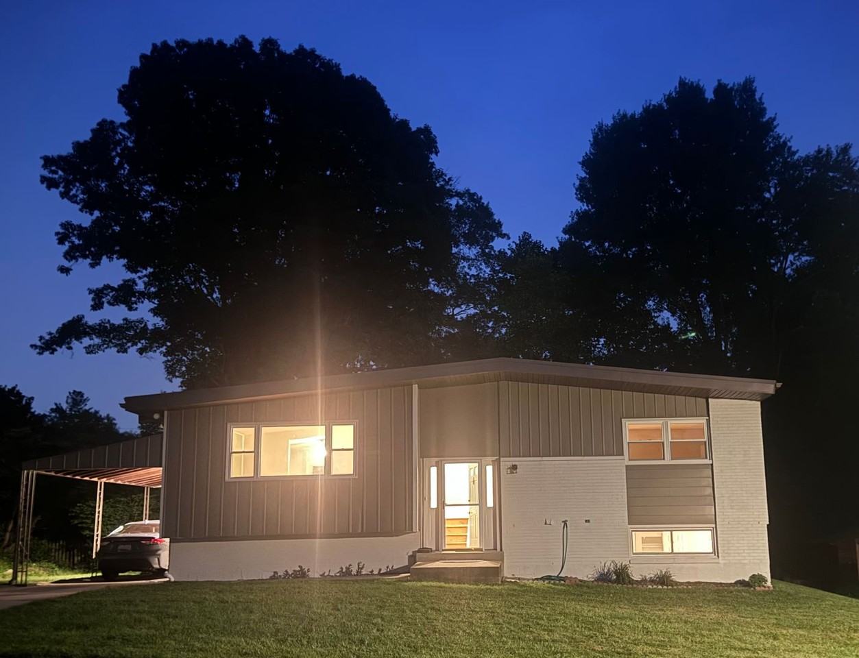 703 Bent Ln - Photo 4 of 17