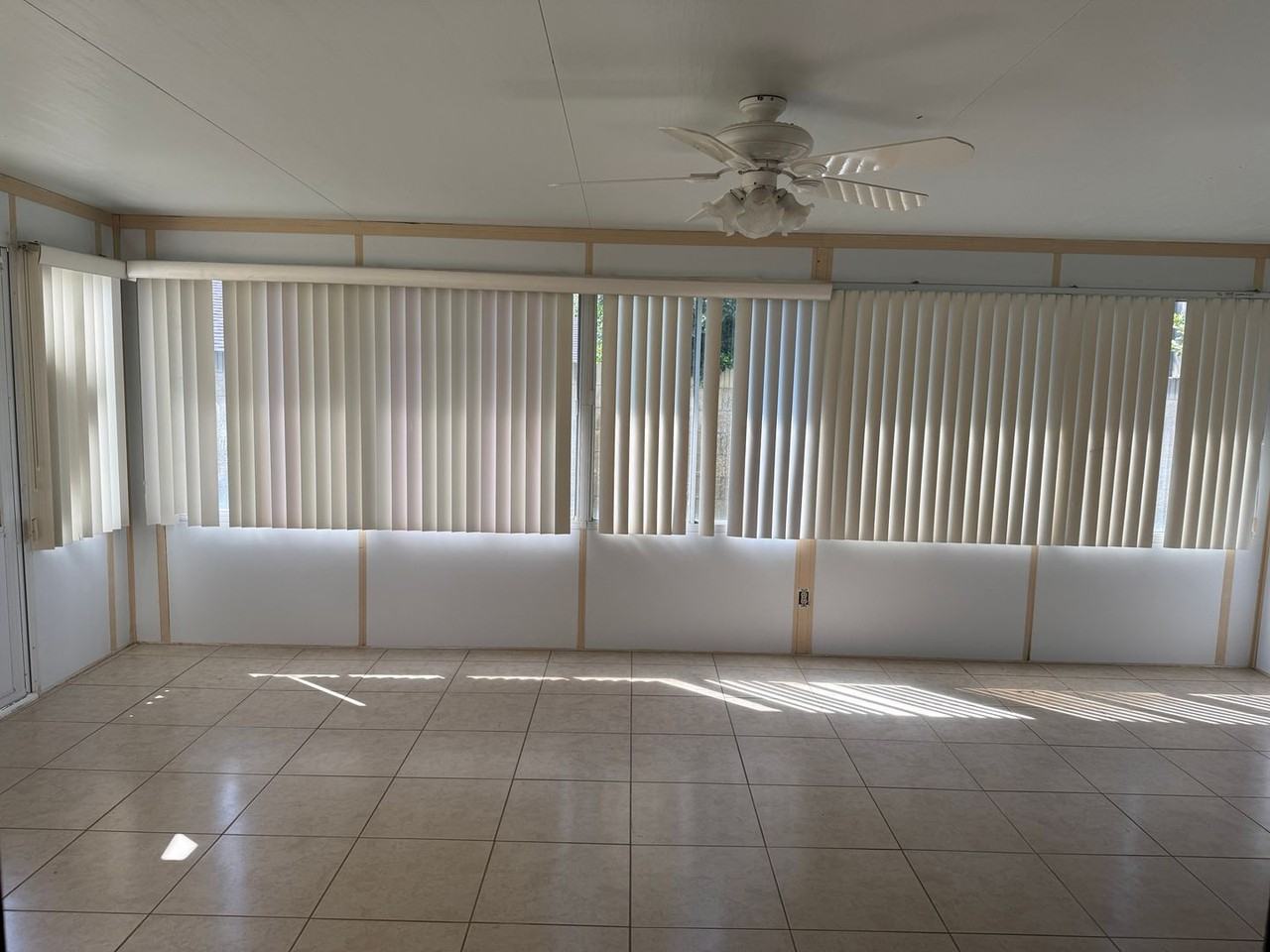 2264 Cochran St - Photo 5 of 14