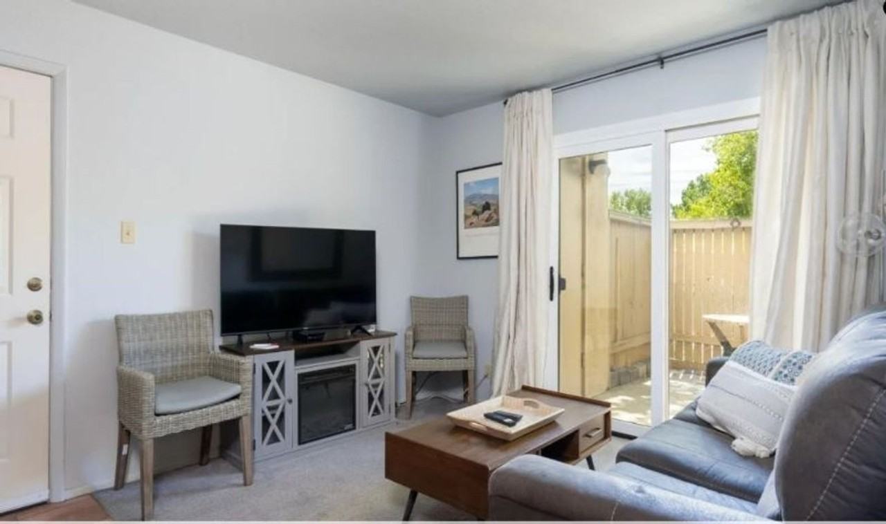 941 Calle Mejia - Photo 2 of 10