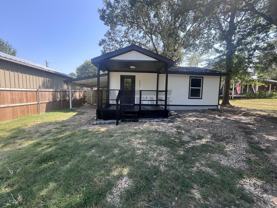 135 Baywood Blvd - Photo 1 of 1