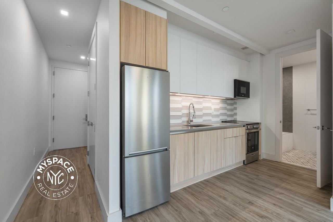 584 4th Ave #405 - Photo 2 of 20