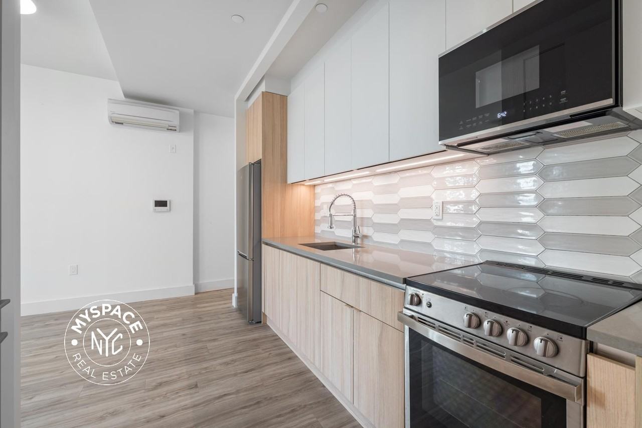 584 4th Ave #405 - Photo 3 of 20