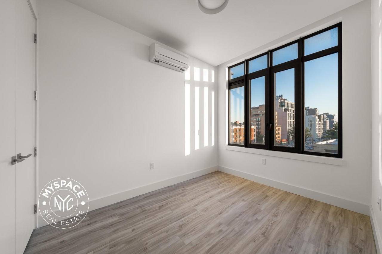 584 4th Ave #405 - Photo 4 of 20