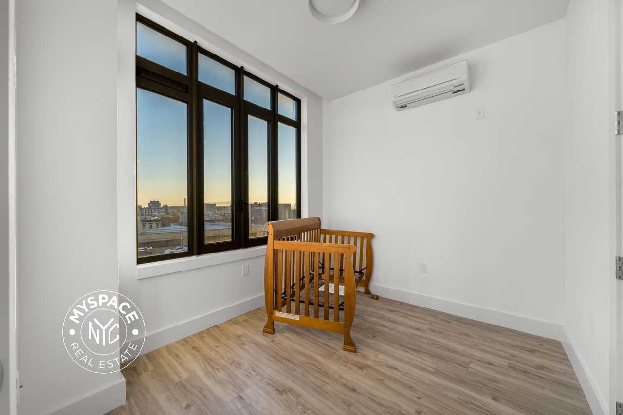 584 4th Ave #405 - Photo 6 of 20