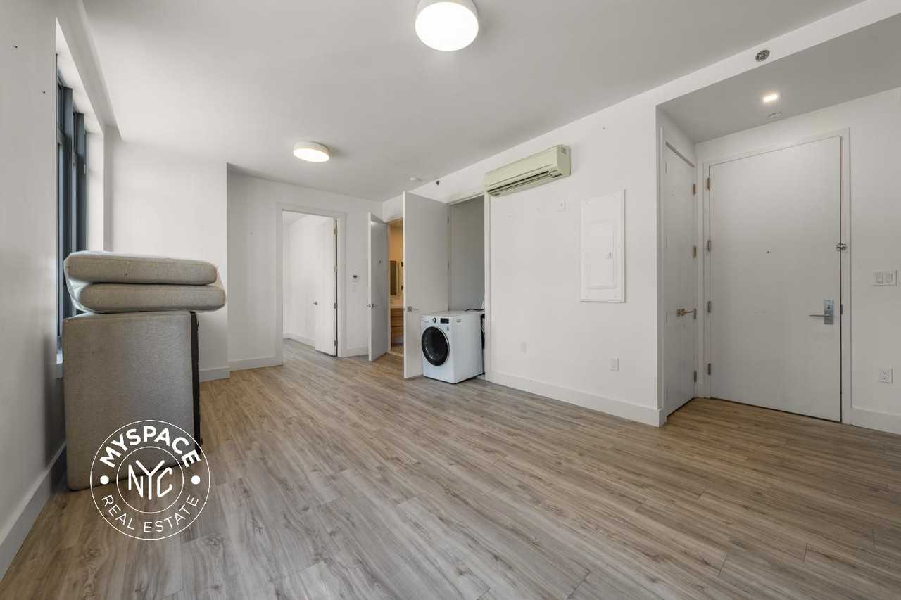 584 4th Ave #202 - Photo 2 of 17