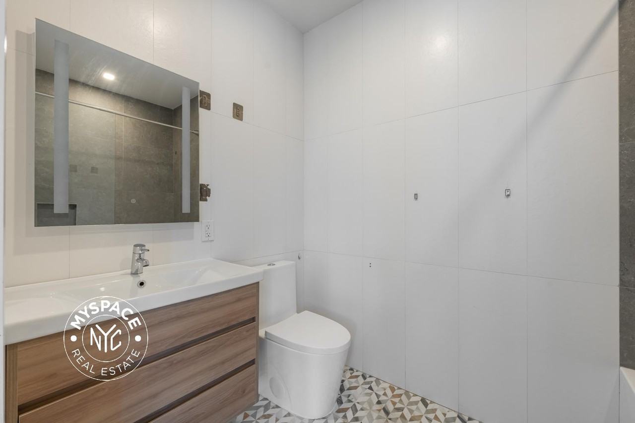 584 4th Ave #202 - Photo 7 of 17