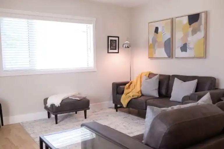 1209 Dollard Ave - Photo 2 of 9