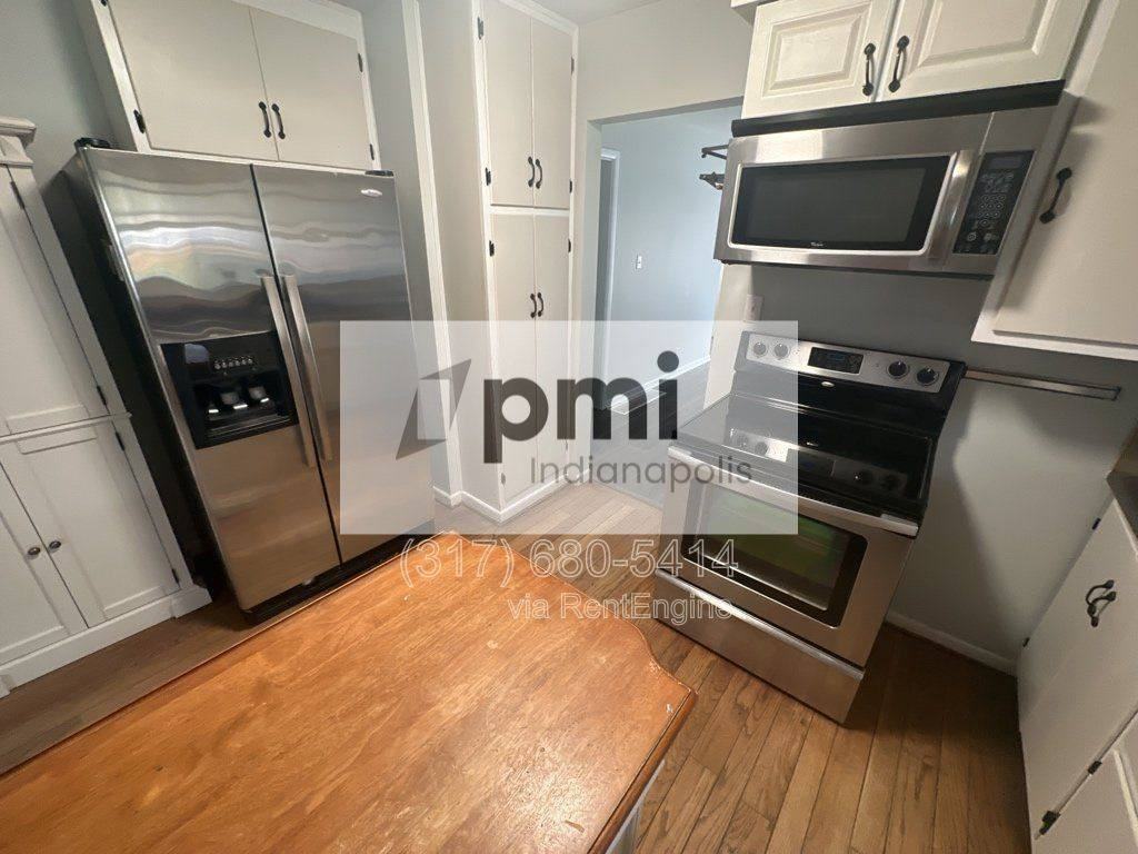 7056 Caroline Avenue - Photo 3 of 10