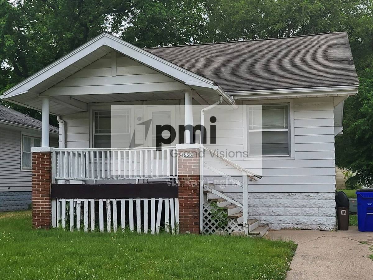 1553 N Walnut Grove Ave - Photo 2 of 10