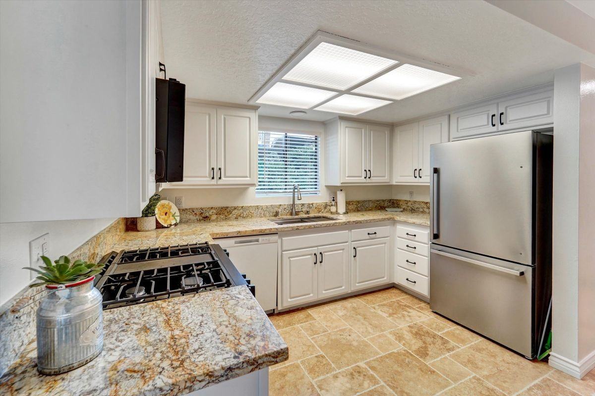 1831 Foursite Ln ##10 - Photo 3 of 16