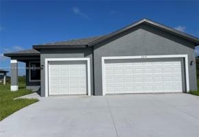 featured image of 3034 E Briarwood Cir