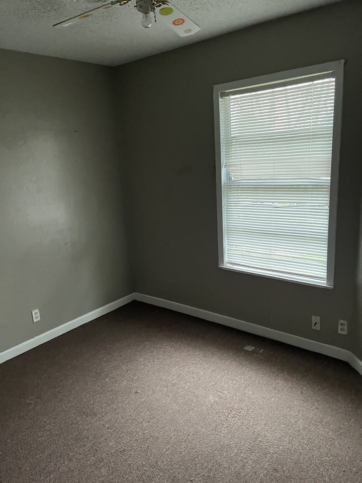 803 Southside Dr #A - Photo 5 of 8