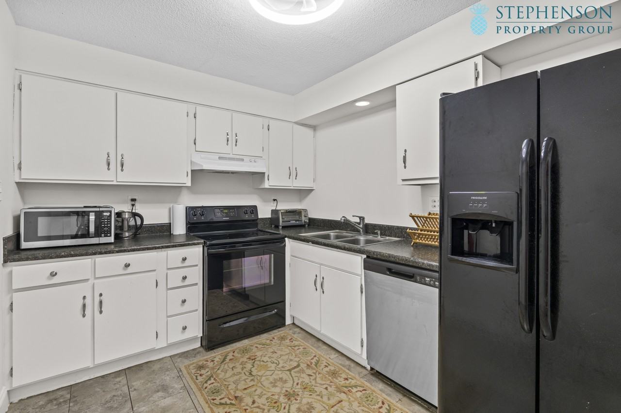 1825 Saint Julian Pl #7E - Photo 3 of 29