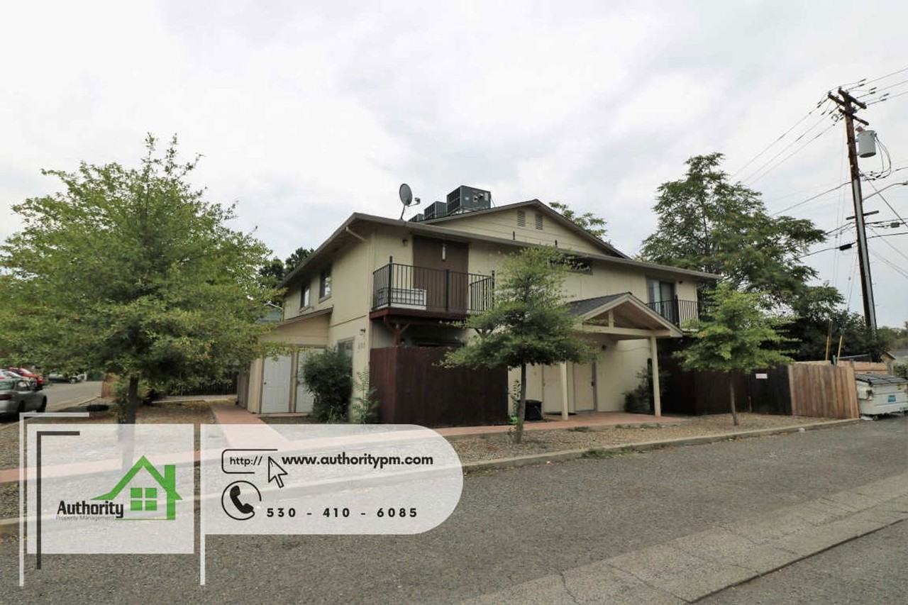 608 Hartnell Ave #1 - Photo 3 of 3