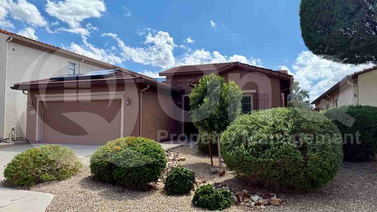 5511 W Molly Ln - Photo 2 of 31